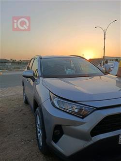 تۆیۆتا ڕاڤ 4